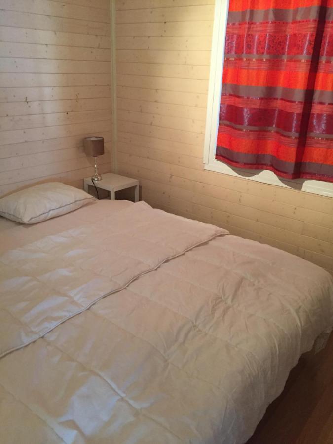Chalet Les Brulins Hotel Resteigne Bagian luar foto