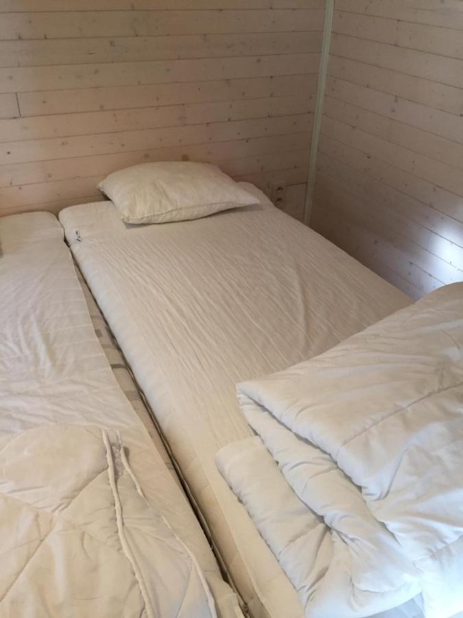 Chalet Les Brulins Hotel Resteigne Bagian luar foto