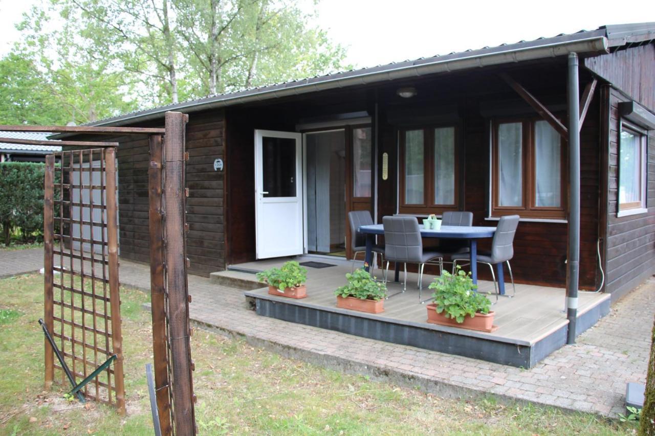 Chalet Les Brulins Hotel Resteigne Bagian luar foto